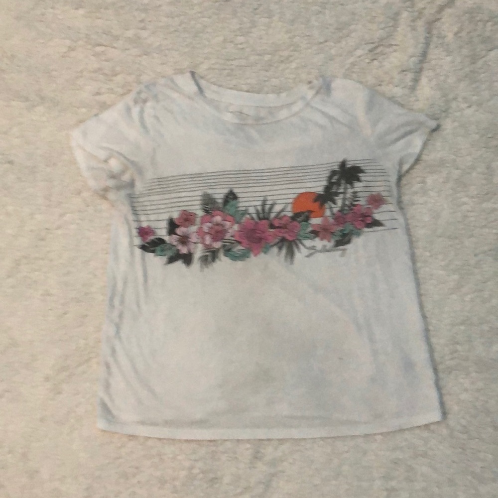 White billowing t shirt